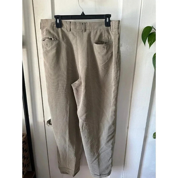 Claiborne Men’s size 38 x 30 khaki pants - Picture 7 of 8